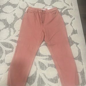 Ann Taylor cropped jean. NWT